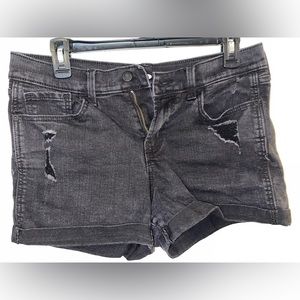 Old navy mid rise boyfriend distressed jean shorts